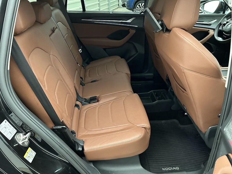 Škoda Kodiaq 2.0 TDI 4x4 Exclusive Selectio - fotka 32 z 36