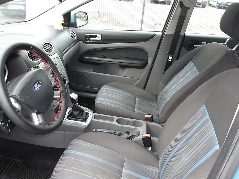 Ford Focus 2,0TDCi 100kW - fotka 17 z 37