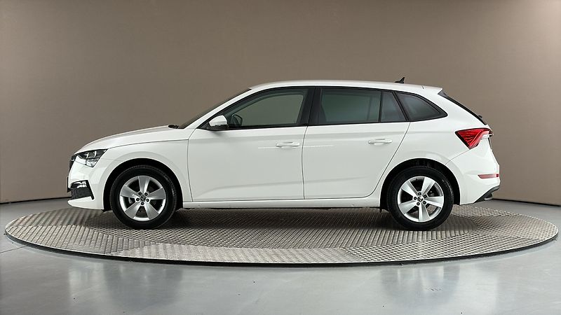 Škoda Scala 1.0 TSI Ambition - fotka 4 z 23