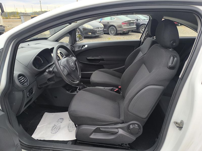 Opel Corsa (2010) 1.2 SERVISKA.1MAJ - fotka 9 z 27