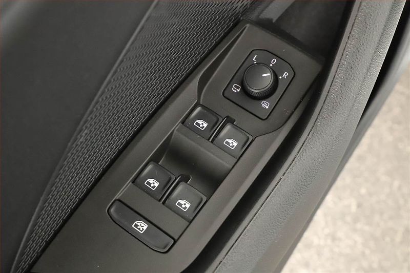 Škoda Octavia (2022) 2.0 TDI, ČR,1.maj, Serv.kniha - fotka 13 z 16
