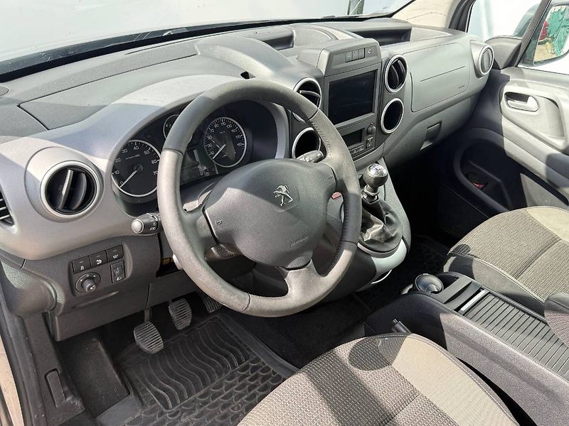 Peugeot Partner (2017) 1.6 HDI 88 kW Allure - fotka 8 z 22