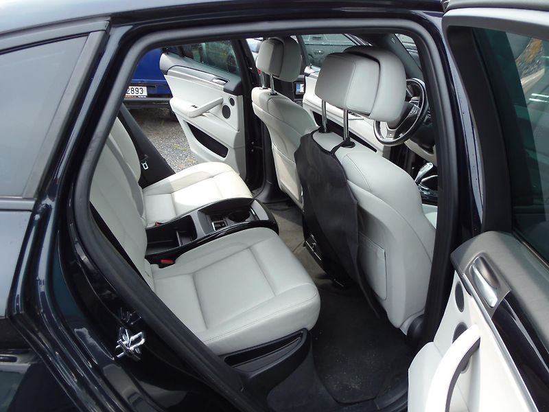 BMW X6 (2009) X6M - fotka 12 z 28