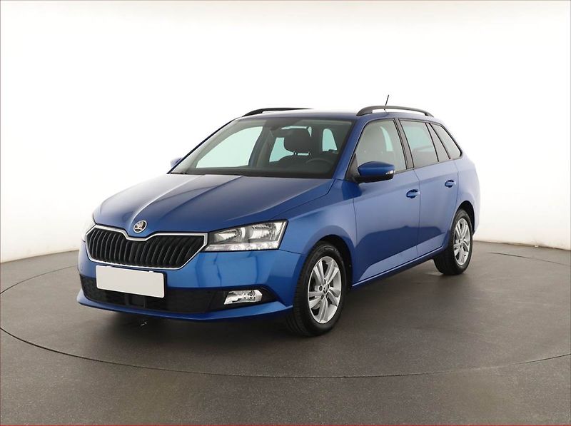 Škoda Fabia (2022) Ambition 1.0 TSI, ČR,1.maj - fotka 2 z 14