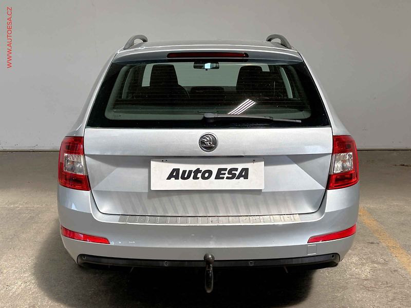 Škoda Octavia (2014) 1.4 TSi, AC, temp. - fotka 5 z 15
