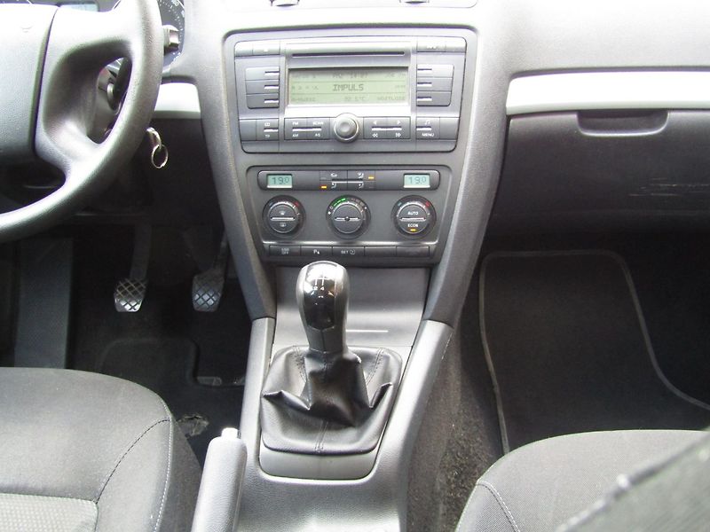 Škoda Octavia (2007) 1.9 TDI 77kW MOTOR BXE BEZ DPF - fotka 17 z 34