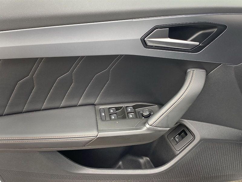 Cupra Formentor (2023) 1.5 TSI DSG - fotka 34 z 39