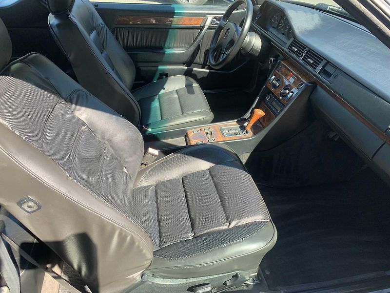 Mercedes-Benz 124 300 TURBODIESEL OM603 - fotka 13 z 16