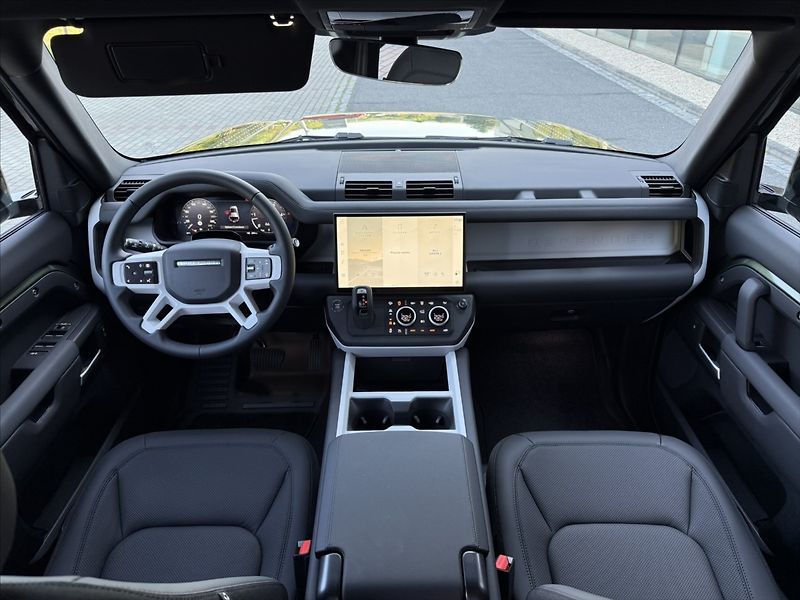 Land Rover Defender (2026) 3,0 S D200 - fotka 17 z 23