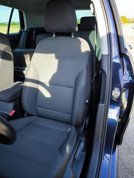 Volkswagen Golf 7 1,4TSI 90kW LED OSRAM 8xALU - fotka 25 z 82