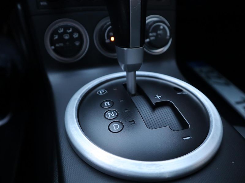 Nissan 350 Z 3,5 Coupe VQ35DE Automat - fotka 12 z 20