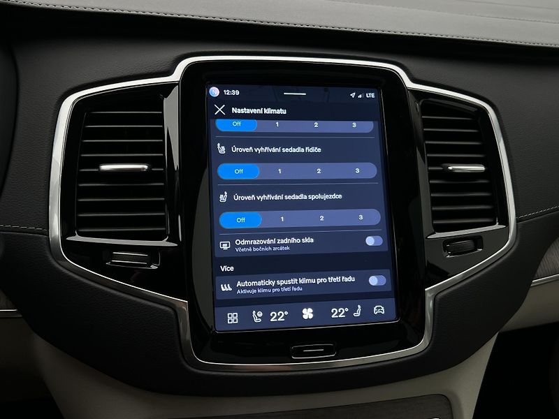 Volvo XC90 B5 AWD ULTIMATE BRIGHT 7 MÍST  - fotka 37 z 51