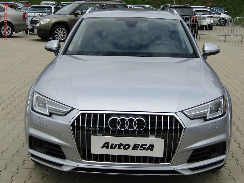 Audi A4 Allroad (2018) 2.0TDi Quattro, servis.kniha - fotka 2 z 19