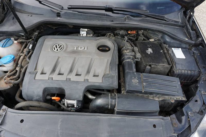 Volkswagen Golf Variant (2011) 2,0 - fotka 22 z 25