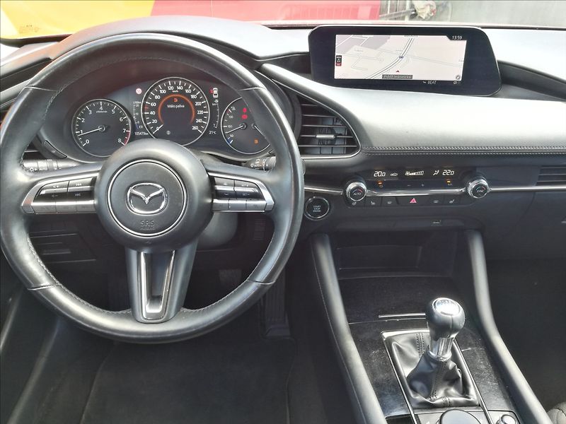 Mazda 3 2,0 i SkyactivG 1.majitel - fotka 5 z 25