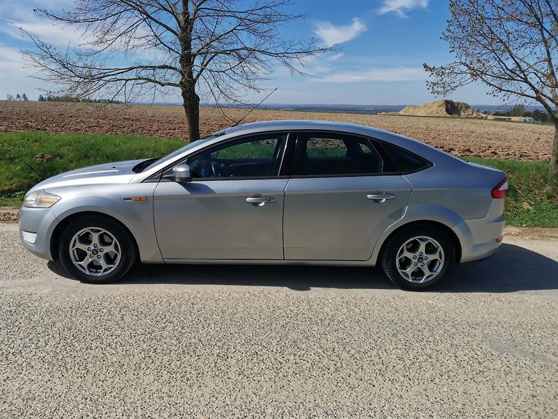 Ford Mondeo (2008) Zdarma sada zim. kol+stř.nosič - fotka 2 z 17