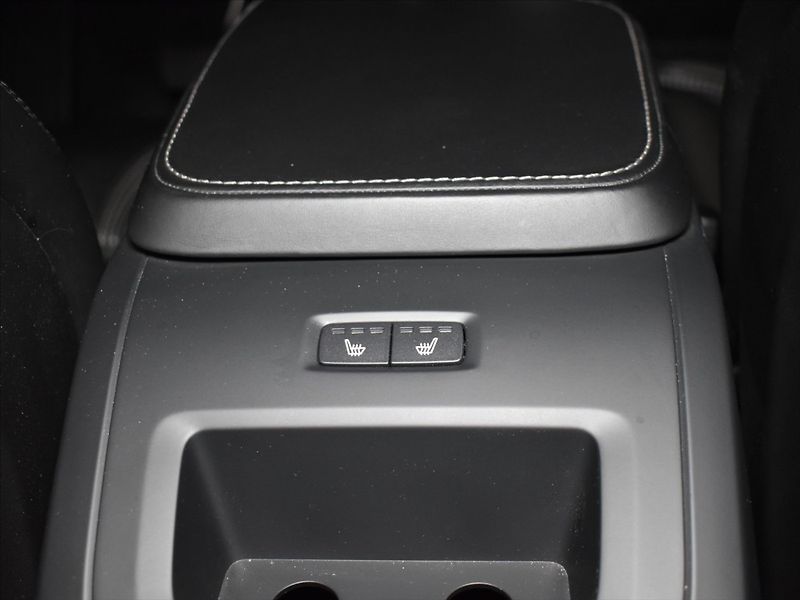 Volvo V90 2,0 CC D5 PRO Bezklíč,Tažný - fotka 15 z 26