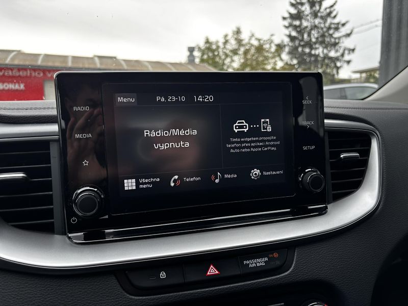 Kia Ceed (2023)  SW Spin 1.5 T-GDI (118 kW) - fotka 7 z 13