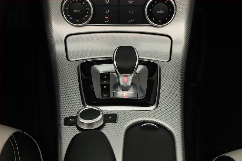 Mercedes-Benz SLC (2020) 200, Výhř.okno, Matrix, H/K - fotka 10 z 20