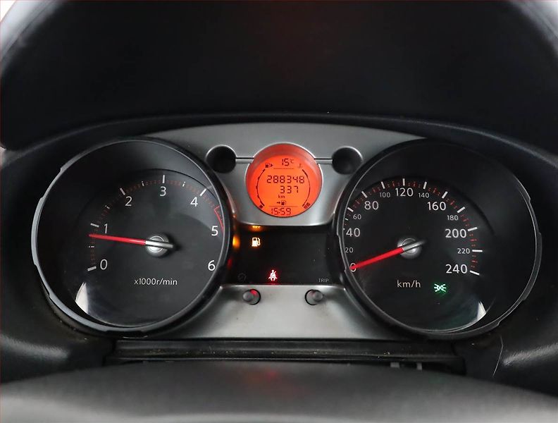 Nissan Qashqai (2008) 1.5 dCi, po STK, Tažné - fotka 9 z 13