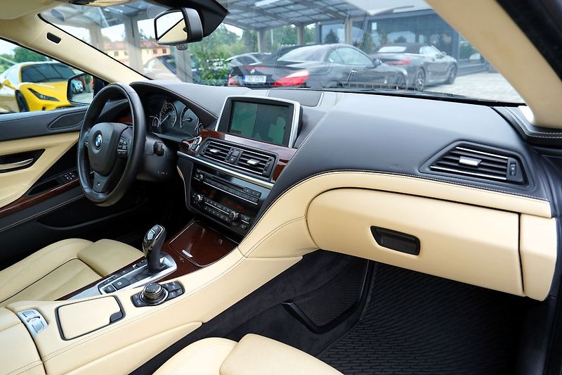 BMW Řada 6 650i xDrive Gran Coupé/Mpaket - fotka 24 z 48