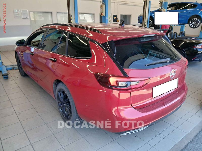 Opel Insignia (2021) 2.0 D, servis.kniha, AT - fotka 2 z 3
