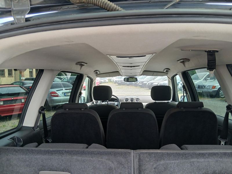 Ford Galaxy 2.0 TDCI, tažné, klima - fotka 32 z 35