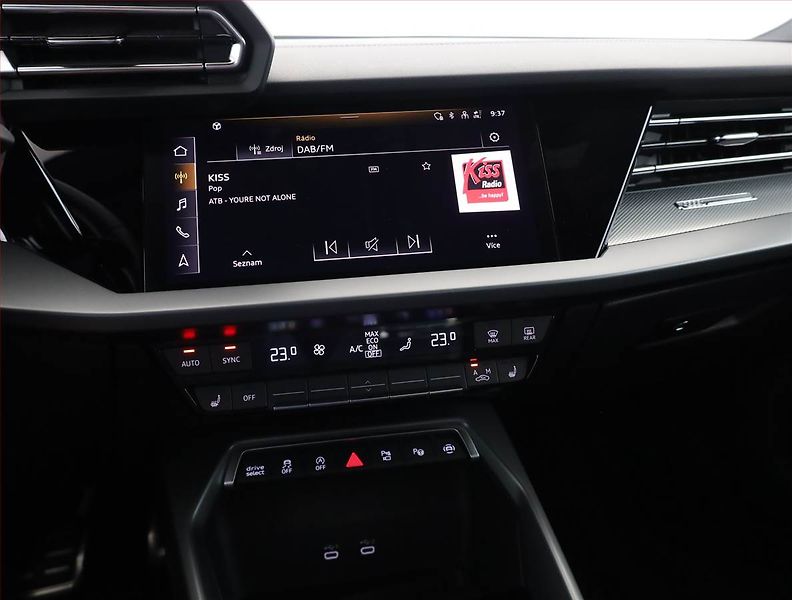 Audi A3 (2024) 35 TFSI - fotka 10 z 21