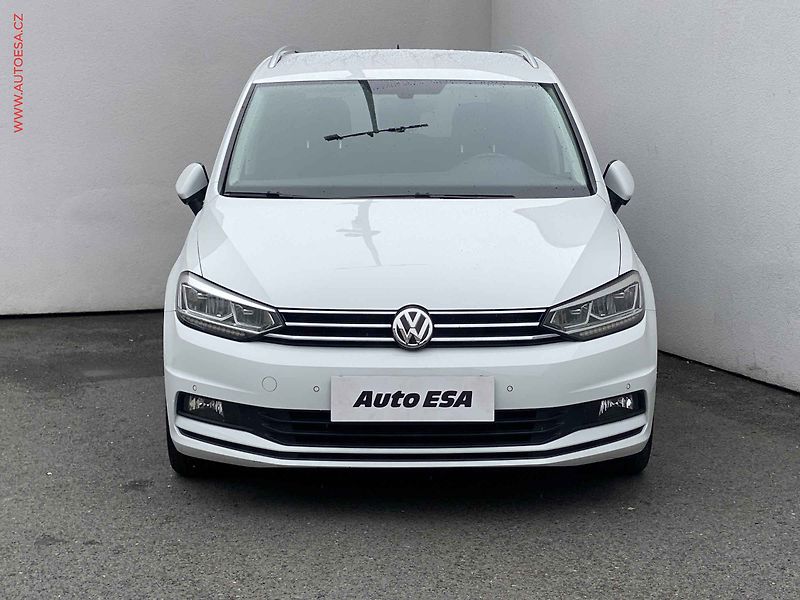 Volkswagen Touran (2020) 1.5 TSi, ČR, LED, park. - fotka 2 z 17