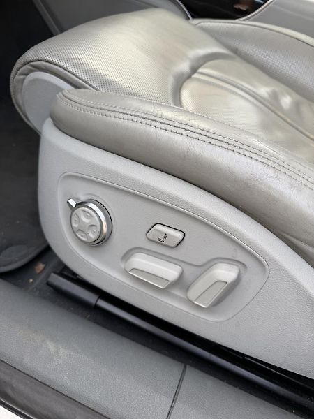 Audi A7 (2012) Max výbava, S-line,Nová STK - fotka 20 z 26