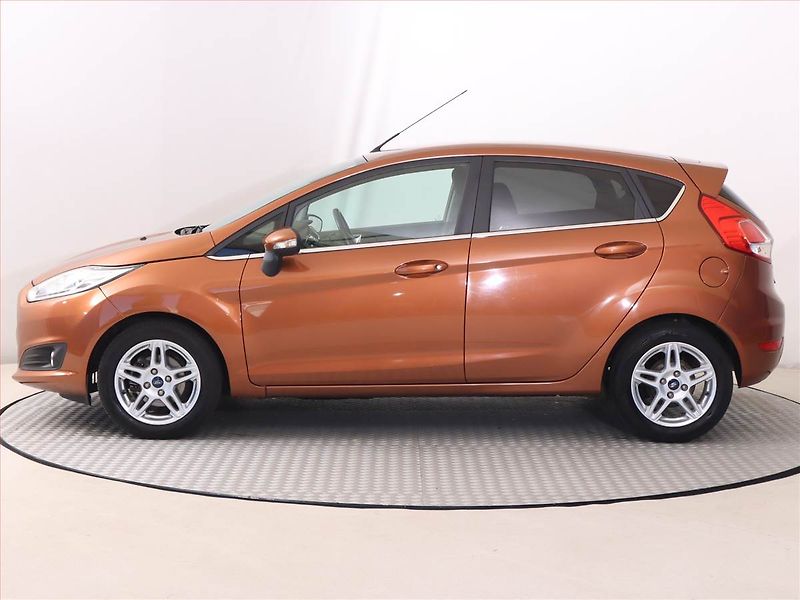 Ford Fiesta (2015) Comfort 1.0 EcoBoost, Tempomat - fotka 3 z 17