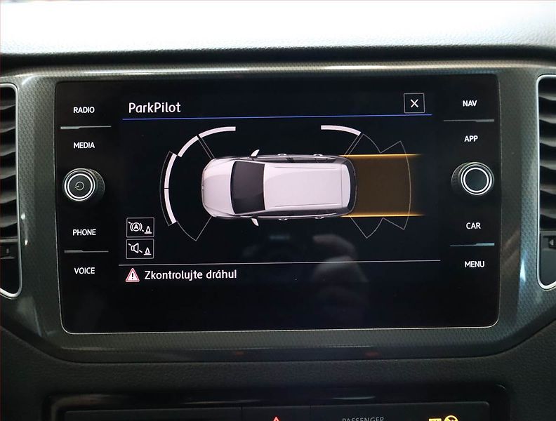 Volkswagen Golf Sportsvan (2019) 1.5 TSI, Navi, Tempomat - fotka 12 z 20