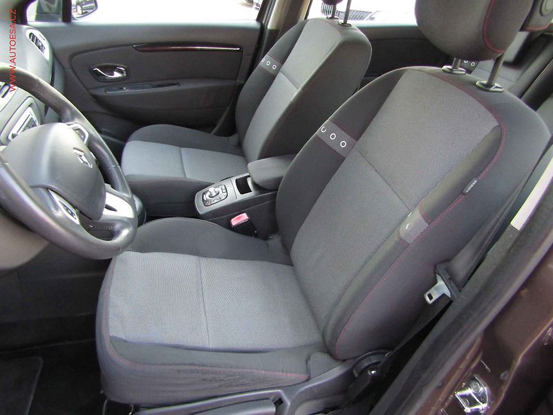 Renault Mégane (2012) 1.6 dCi 7míst, STK5/28 - fotka 9 z 21