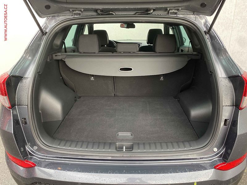 Hyundai Tucson (2018) 1.6 GDi, Go!, navi, kamera - fotka 7 z 18