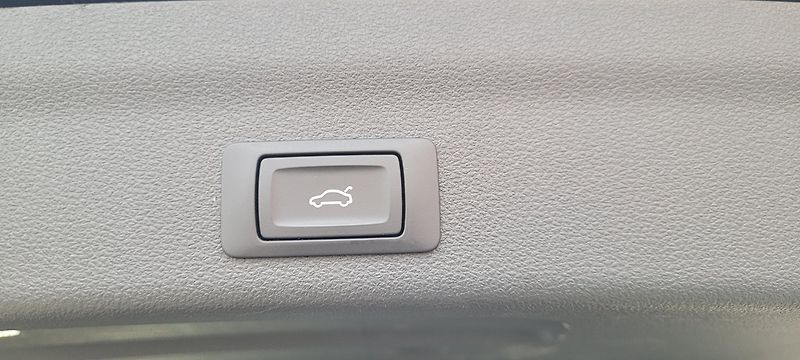 Audi A6 Allroad (2020) Avant sport 50 3,0TDi 210kW4x4 - fotka 45 z 55