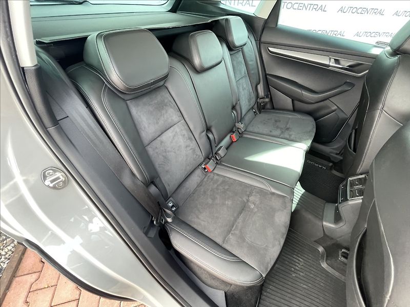 Škoda Karoq 2,0 2,0TDi,110kW,STYLE.,4x4,DS - fotka 31 z 35
