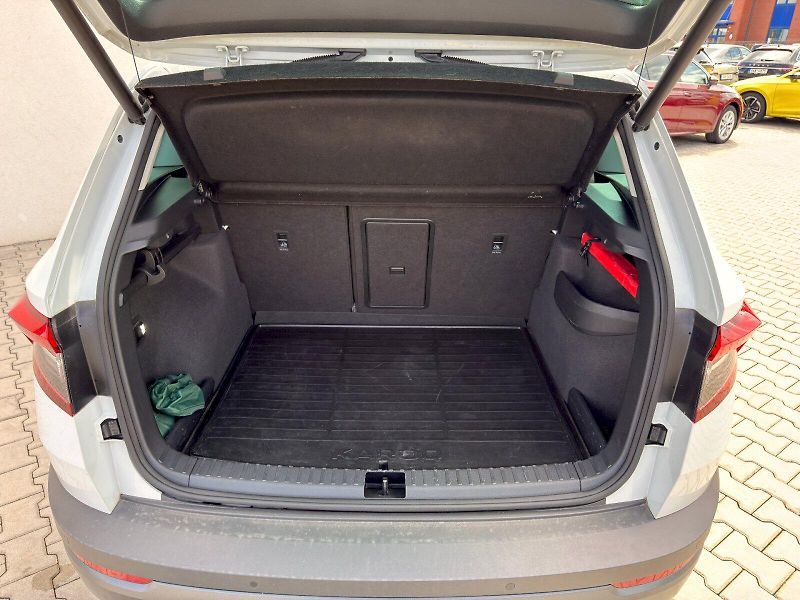 Škoda Karoq (2019) STYLE 4X4 SCR TDI 2.0/140KW 7D - fotka 10 z 27