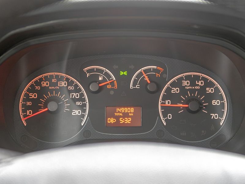 Fiat Dobló (2011) 1.4i 70KW AC – PO SERVISU - fotka 15 z 34