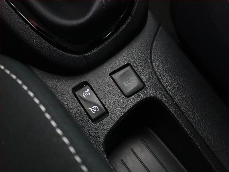 Renault Clio (2019) 0.9 TCe, ČR,1.maj, Navi - fotka 16 z 18