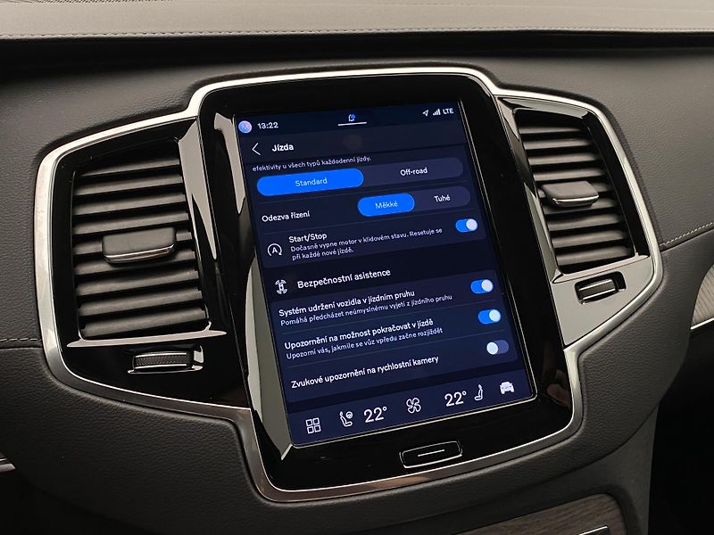 Volvo XC90 B5 AWD DARK PLUS AUT CZ 7m - fotka 53 z 67