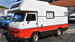 Obytné Avie byly předchůdkyněmi dnešních kempovacích vozů.