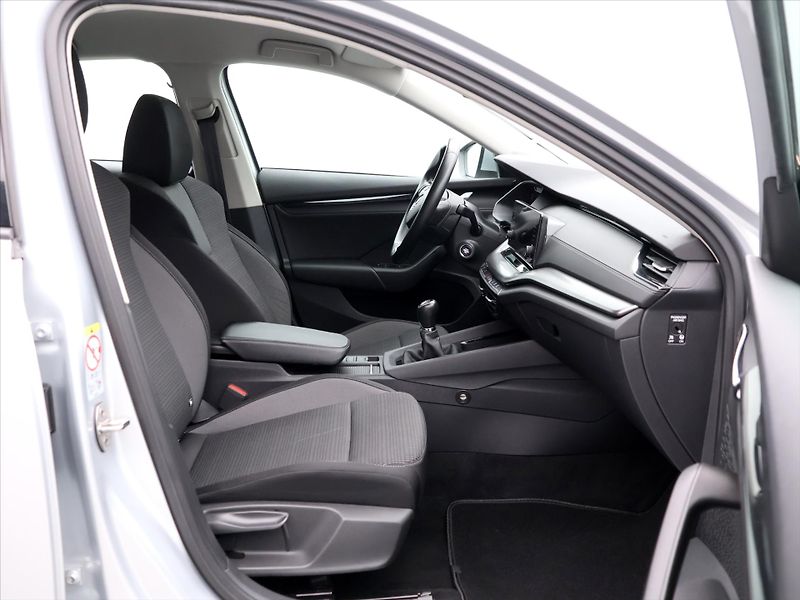 Škoda Octavia 2.0 TDI 85kW CZ Ambition 2.maj - fotka 11 z 35