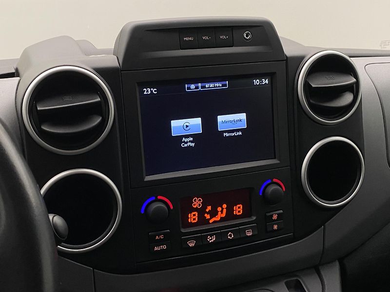 Citroën Berlingo MULTISPACE 1.6HDI REZERVACE - fotka 29 z 34