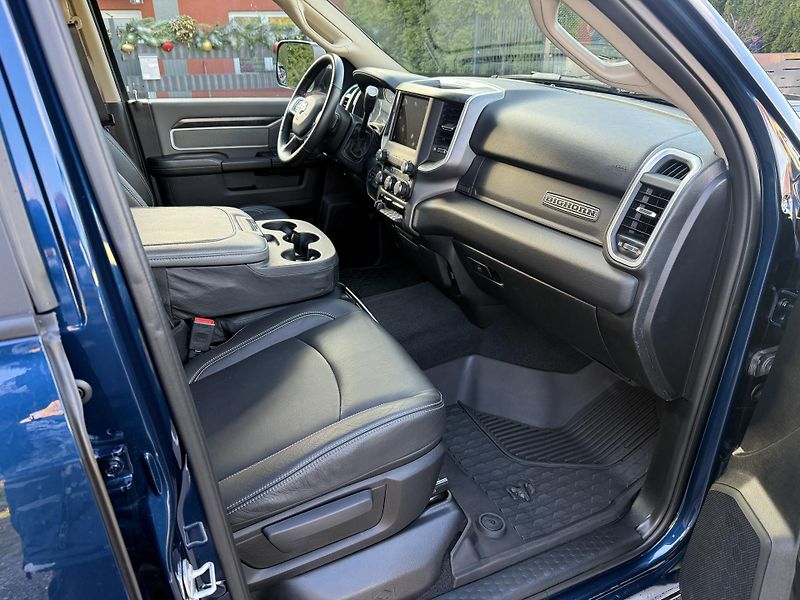 Dodge RAM (2020) +2500+CUMMINS DIESEL+DPH+HD+ - fotka 11 z 24