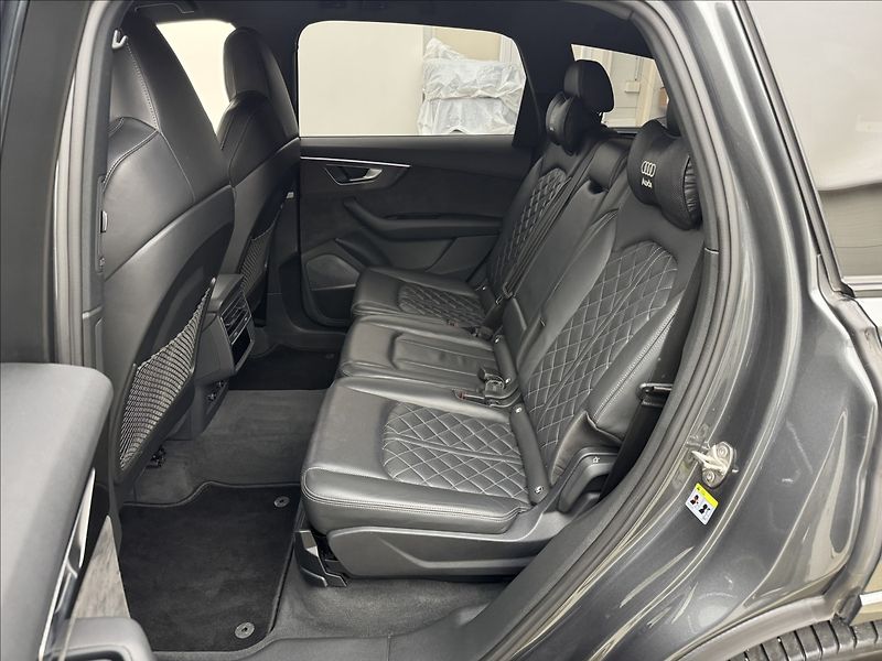 Audi SQ7 4,0 CERAMIC 7MÍST NV MASÁŽ TZ - fotka 40 z 53