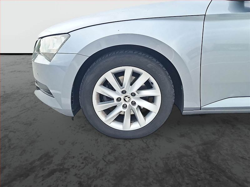 Škoda Superb (2017) 2.0 TDI, Serv.kniha, Tempomat - fotka 15 z 17