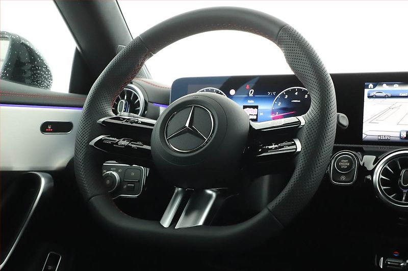 Mercedes-Benz CLA (2025) 200, AMG Line, Výhřev, Kamera - fotka 19 z 22
