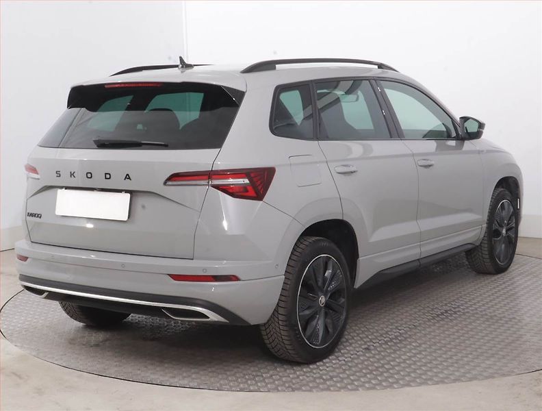 Škoda Karoq (2024) Sportline 1.5 TSI - fotka 5 z 17