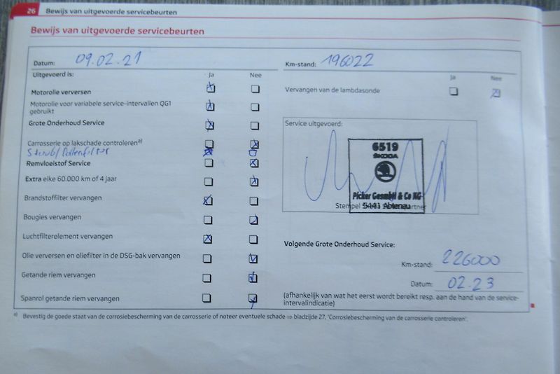 Škoda Octavia 1.6 TDI AUT. KLIMA NAVI TAŽNÉ - fotka 27 z 30