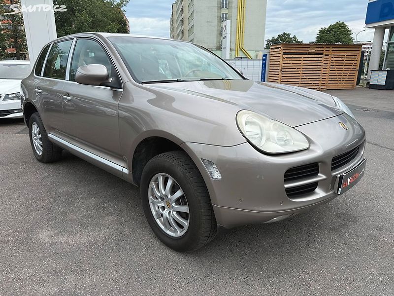 Porsche Cayenne 3.2 V6, 4X4, Automat - fotka 4 z 37